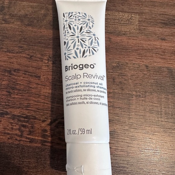 Scalp Revival Charcoal + Coconut Oil Micro-Exfoliating Scrub Shampoo-2oz - Picture 4 of 4